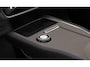 Volvo EX90 Twin Motor Ultra Executive Edition 7p. 106 kWh | 800 V | Bowers & Wilkins | Soft Close Deuren | Luchtvering | 22" | Elektrochromatisch panoramadak | Massage | HD Pixel Led | Gelamineerd Glas | Head-up Dislpay | Elektrisch verstelbare stuurkolom |