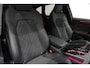 Audi A6 Avant 2.0 e-hybrid S edition / Maxton Design Bodykit V.2 / Panoramadak / Achterasbesturing / MMI Passenger Display / Carbon interieurdelen / S Sportstoelen / Tech plus / Bang & Olufsen 3D Sound / Stoelverwarming / Matrix LED / Ambienteverlichting / 21'' LMV / Apple Carplay - Android Auto / Sport-Chassis