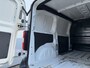 Peugeot e-Expert 75 kWh 136PK L2H1 330km WLTP 96.3% (SOH) Snelladen Climate Control Cruise Control Parkeersensoren Achter