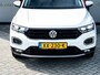 Volkswagen T-Roc 1.5 TSI Style | Trekhaak | Panoramadak | Adaptieve Cruise Control | Schuif/Kanteldak | DAB | Apple Carplay | Android Auto | Stoelverwarming | Parkeersensoren Voor & Achter |