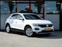 Volkswagen T-Roc 1.5 TSI Style | Trekhaak | Panoramadak | Adaptieve Cruise Control | Schuif/Kanteldak | DAB | Apple Carplay | Android Auto | Stoelverwarming | Parkeersensoren Voor & Achter |