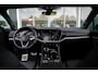 Volkswagen Touareg 3.0 TSi eHybrid 4MOTION R design | Luchtvering | Panoramisch schuifdak |  Adaptieve Cruise Control | Head-up display | Leder "Puglia" "R-logo' zwart/ blauwe stikking |