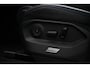 Volkswagen Touareg 3.0 TSi eHybrid 4MOTION R design | Luchtvering | Panoramisch schuifdak |  Adaptieve Cruise Control | Head-up display | Leder "Puglia" "R-logo' zwart/ blauwe stikking |