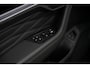 Volkswagen Touareg 3.0 TSi eHybrid 4MOTION R design | Luchtvering | Panoramisch schuifdak |  Adaptieve Cruise Control | Head-up display | Leder "Puglia" "R-logo' zwart/ blauwe stikking |