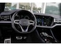 Volkswagen Touareg 3.0 TSi eHybrid 4MOTION R design | Luchtvering | Panoramisch schuifdak |  Adaptieve Cruise Control | Head-up display | Leder "Puglia" "R-logo' zwart/ blauwe stikking |