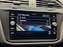 Volkswagen Tiguan 1.4 TSI E HYBRID AUTOMAAT APPLE CARPLAY/ ANDROID AUTO ADAPTIVE CRUISECONTROL 20'' LM VELGEN STUURWIELVERWARMING DODEHOEK DETECTIE ZEER MOOI!!