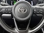 Toyota Yaris 1.5 Hybrid 115 Dynamic Comfort Pack | BTW voertuig | Dealer onderhouden | Stoel+Stuurverwarming | Dodehoek detectie | Parkeersensoren voor+achter | Climate Control | Cruise Control Adaptive | Navigatie | Apple CarPlay/Android