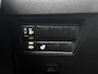 Toyota Yaris 1.5 Hybrid 115 Dynamic Comfort Pack | BTW voertuig | Dealer onderhouden | Stoel+Stuurverwarming | Dodehoek detectie | Parkeersensoren voor+achter | Climate Control | Cruise Control Adaptive | Navigatie | Apple CarPlay/Android