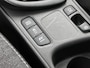 Toyota Yaris 1.5 Hybrid 115 Dynamic Comfort Pack | BTW voertuig | Dealer onderhouden | Stoel+Stuurverwarming | Dodehoek detectie | Parkeersensoren voor+achter | Climate Control | Cruise Control Adaptive | Navigatie | Apple CarPlay/Android