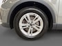 Audi Q3 45 TFSI e edition I Cruise Control I CarPlay I Camera I Parkeersensoren voor & achter I LED I