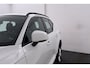 Volvo XC40 1.5 T2 Momentum Core | Uitklap Trekhaak | Org NL | Dealer Ond. | CarPlay |