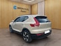 Volvo EX40 Single Motor Extended Range Plus 82 kWh | BLIS | Harman Kardon | Trekhaak | Stoel + Stuur Verwarming | Keyless Start / Entry |