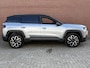 Jeep Compass First Edition 74 kWh CARPLAY CLIMA STOEL/STUUR VERWARMING *8 JAAR GARANTIE*
