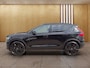 Volvo XC40 2.0 B4 Plus Black Edition | BLIS | Stoel + Stuur Verwarming | Harman Kardon | 360 Camera | Trekhaak | Keyless Start / Entry |