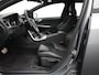 Volvo V60 T3 Nordic+ Sport | R-Design | Xenon | Standkachel | Trekhaak | Stoelverwarming | Cruise Control | Climate Control