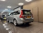 Volvo V70 2.0T R-Edition * Trekhaak / Leder / Navigatie / Cruise control / LM Velgen *