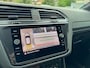 Volkswagen Tiguan 1.4 TSI e-Hybrid R-line 245pk Trekhaak 360 Camera Stuur, Stoelverwarming HUD