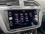 Volkswagen Tiguan 1.4 TSI e-Hybrid R-line 245pk Trekhaak 360 Camera Stuur, Stoelverwarming HUD