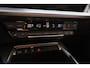 Audi A3 Sportback 35 S-Line TFSI 150pk | Navi | Trekhaak | RS Stoelen | Carplay | Sportstoelen | Stoelverwarming |