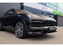 Porsche Cayenne Coupé 3.0 E-Hybrid Platinum Edition | NAP! | BTW | TECHART | FULL PPF! | PANO | STOELVENTILATIE | ACHTERASBESTURING |
