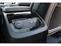 Volvo V60 T8 Plug-in hybrid AWD Plus Dark | Trekhaak | Panoramadak | Verwarmbare voorstoelen, achterbank en stuurwiel | Head-up display | 360 graden camera | Premium audio by Harman Kardon | Apple carplay/Android auto | Keyless |