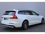 Volvo V60 T8 Plug-in hybrid AWD Plus Dark | Trekhaak | Panoramadak | Verwarmbare voorstoelen, achterbank en stuurwiel | Head-up display | 360 graden camera | Premium audio by Harman Kardon | Apple carplay/Android auto | Keyless |