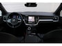 Volvo V60 T8 Plug-in hybrid AWD Plus Dark | Trekhaak | Panoramadak | Verwarmbare voorstoelen, achterbank en stuurwiel | Head-up display | 360 graden camera | Premium audio by Harman Kardon | Apple carplay/Android auto | Keyless |