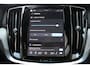 Volvo V60 T8 Plug-in hybrid AWD Plus Dark | Trekhaak | Panoramadak | Verwarmbare voorstoelen, achterbank en stuurwiel | Head-up display | 360 graden camera | Premium audio by Harman Kardon | Apple carplay/Android auto | Keyless |