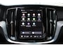 Volvo V60 T8 Plug-in hybrid AWD Plus Dark | Trekhaak | Panoramadak | Verwarmbare voorstoelen, achterbank en stuurwiel | Head-up display | 360 graden camera | Premium audio by Harman Kardon | Apple carplay/Android auto | Keyless |