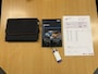 MINI Cooper 5-Deurs 1.5 Business * Leder / Navigatie / Cruise control / LM Velgen / NL Auto *