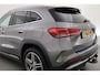 Mercedes-Benz GLA 200 AMG Line | Rijklaar! | Cruise Contr. | Camera | Trekhaak | Navi | Lane Assist | LED | Keyless | 19''