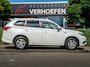 Mitsubishi Outlander 2.4 PHEV Pure | PARKEERCAMERA | TREKHAAK | STOELVERWARMING | XENON | CRUISE / CLIMATE | XENON | NAP KM STAND