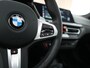 BMW 1-Serie M135i 306pk xDrive |M-sportpakket pro|pano|Harman&Kardon|head-up|Apple Carplay|parkeercamra|stoel & stuurwiel verwarming|19" LMV|