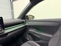 Volkswagen T-Roc 1.5 TSI R-Line Full option - Pano - Elek. Trekhaak - Elek. Achterklep - Harman Kardon