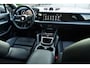 Porsche Cayenne Coupé 3.0 E-Hybrid SportDesign Krijt SoftClose Achterasbesturing Pano Head-up Innodrive PDCC 18-weg