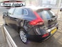 Volvo V40 2.0 T3 Momentum half leder ,airco ecc ,bots herkenning etc