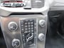 Volvo V40 2.0 T3 Momentum half leder ,airco ecc ,bots herkenning etc