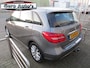 Mercedes-Benz B-klasse 180 Ambition nl-auto bi-xenon ,cruise control pdc led