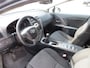 Toyota Avensis Wagon 1.8 VVTi Business portier schade