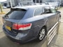 Toyota Avensis Wagon 1.8 VVTi Business portier schade