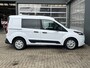 Ford Transit Connect 1.0 Benzine Btw vrij Airco 3-Persoons Kastinrichting Trekhaak 1200kg Parkeersensoren achter Marge Camera Navigatiesysteem 1e eigenaar Bpm vrij voor particulier gebruik!!