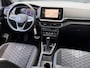 Volkswagen T-Cross 1.5 TSI 150pk DSG R-Line | Camera | Trekhaak | Dode hoek | Navi | IQ light | Rijklaar incl. garantie