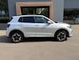 Volkswagen T-Cross 1.5 TSI 150pk DSG R-Line | Camera | Trekhaak | Dode hoek | Navi | IQ light | Rijklaar incl. garantie