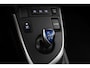 Toyota Auris Touring Sports 1.8 Hybrid Lease Plus | Panoramadak | Navigatie | Stoelverwarming | Parkeersensoren voor/achter | Keyless | Cruise Control | Clima | Camera | Xenon | 16 inch | Bluetooth