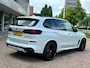 BMW X5 XDrive45e High Executive|SkyLounge|Luchtvering|Wit Leer|Harman-Kardon|CarPlay|Pano|Camera