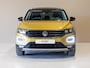 Volkswagen T-Roc 1.5 TSI Sport / 150pk / Panorama dak / Trekhaak / Achteruitrij camera /