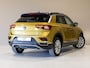 Volkswagen T-Roc 1.5 TSI Sport / 150pk / Panorama dak / Trekhaak / Achteruitrij camera /