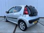 Peugeot 107 1.0 Envy 5drs Black & Silver Edition Airco - bluetooth - privacy glass - Lm velgen - NAP