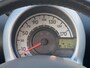 Peugeot 107 1.0 Envy 5drs Black & Silver Edition Airco - bluetooth - privacy glass - Lm velgen - NAP