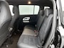 Mercedes-Benz GLB 250+ Business Solution AMG 7p. 85.5 kWh | Premium Plus pakket | Winterpakket | Nightpakket | Parkeerpakket | Vast panoramadak | Burmester® 3D surround sound system | Massage functie | GUARD 360° | 19” vijfspaaks lichtmetalen AMG-velgen |